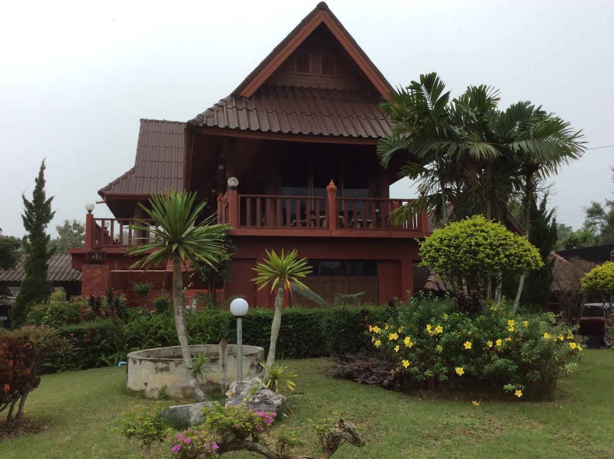 เฮือนปลายนา โฮมสเตย์ Ban Sawan Exterior foto